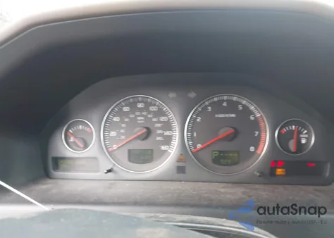 2005 Volvo Xc70 2.5T Awd z USA, uszkodzony, nr VIN YV1SZ592551203431